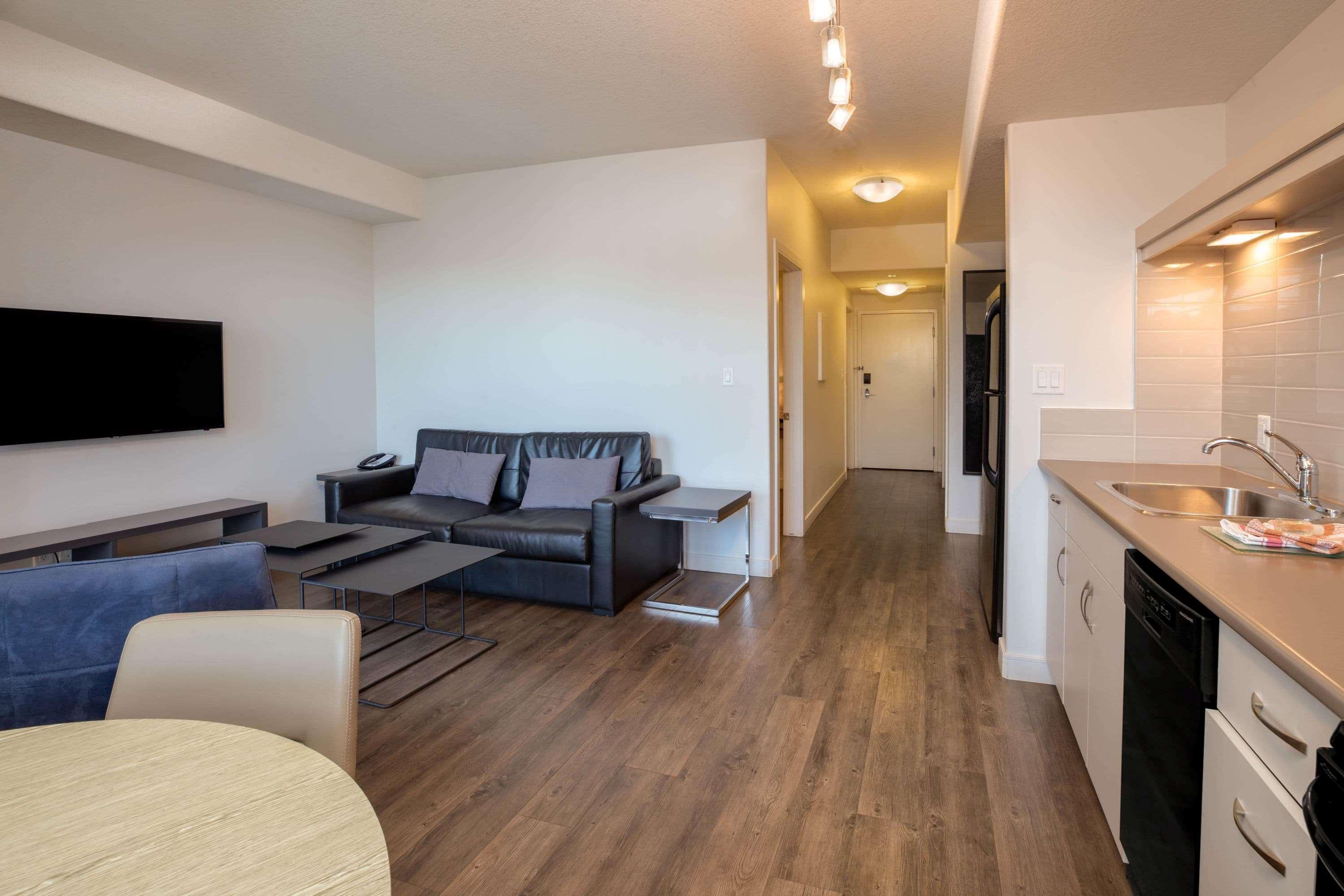 Ramada By Wyndham Fort Mcmurray Exterior foto