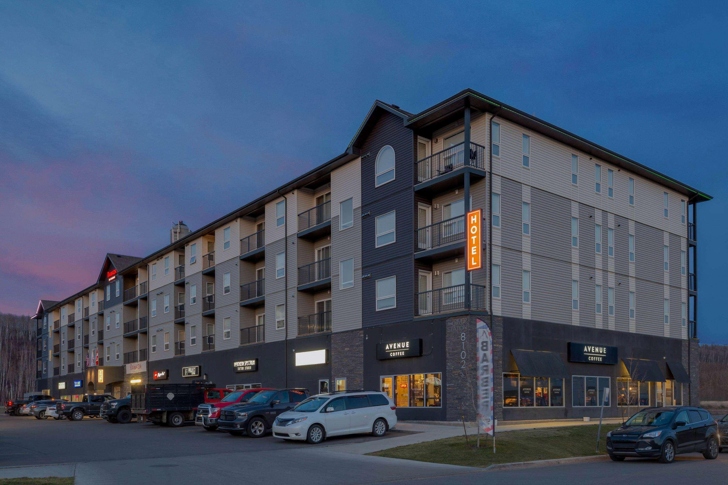 Ramada By Wyndham Fort Mcmurray Exterior foto