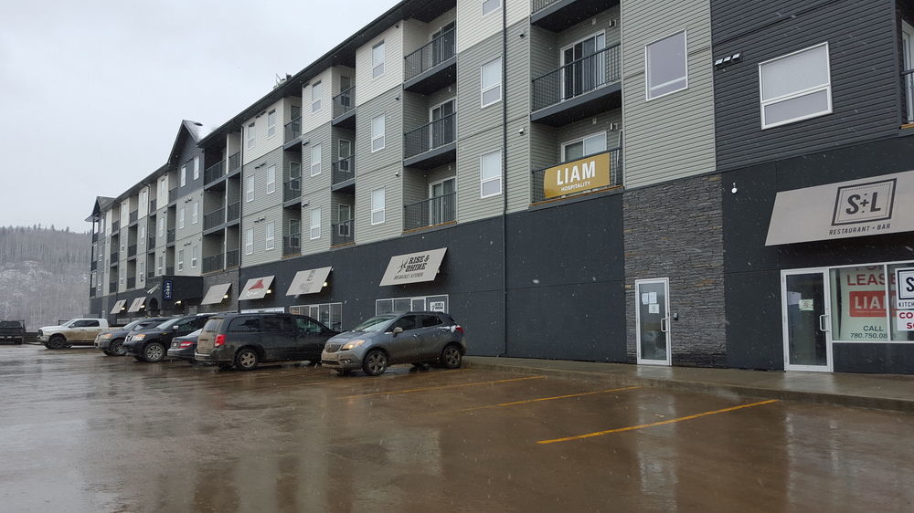 Ramada By Wyndham Fort Mcmurray Exterior foto