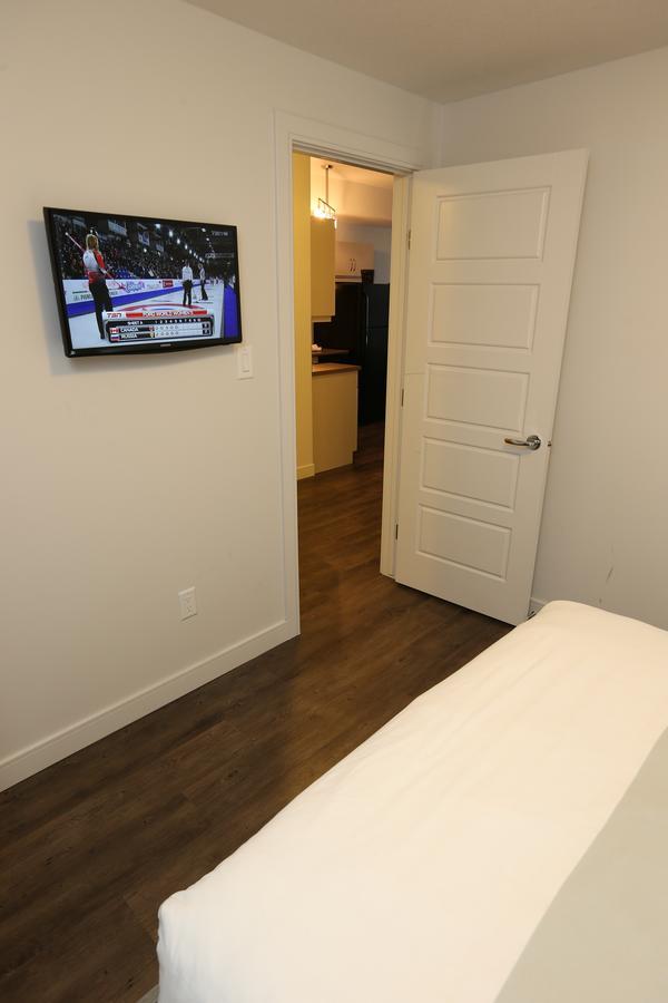 Ramada By Wyndham Fort Mcmurray Exterior foto